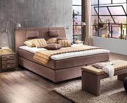 Bel canto is located in the same building as hotel globo just 10 minutes easy walk from the main street in split or riva. Belcanto Betten