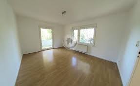 3 wohnungen haben je 57,85 m² 1 wohnung hat 68,43 m² 1 wohnung hat 84.34 m² gesamt 394,75 m² es ist vollkommen vermietet. 2 Zimmer Wohnung Zu Vermieten Oeseufer 21 58706 Menden Menden Sauerland Mapio Net