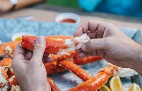 1 how much crab leg do you need per person? What Is The Difference Between Crab Legs And Crab Leg Clusters