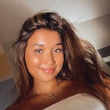 Olivia Hafner's Instagram, Twitter & Facebook