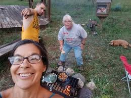 It's apple picken time! 🍎+🐻=❤