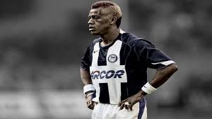 Marcelo dos santos, known as marcelinho paraíba or simply marcelinho, is a brazilian former professional footballer who played as an attacki. Marcelinho Brazilian Magic Hertha Bsc 2001 2006 Youtube