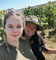 Amber Travers's Instagram, Twitter & Facebook