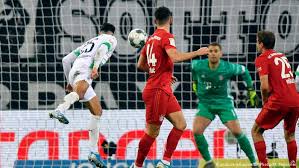 B mgladbachborussia mönchengladbach3bayern munichbayern munich2. Bundesliga Gladbach Beat Bayern With Late Winner To Stay Top Sports German Football And Major International Sports News Dw 07 12 2019