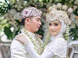 Pajang wajah tersenyum, nadya mustika rahayu bicara soal dendam. Rizki Da Janji Akan Bongkar Prahara Rumah Tangga Dengan Nadya Mustika