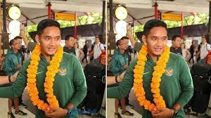 I kadek agung widnyana putra (born june 25, 1998) is an indonesian professional footballer who plays as a midfielder for liga 1 club bali united and the indonesia national team. Kadek Agung Widnyana Putra Bonus Dari Juara Bersama Timnas Indonesia U 22 Untuk Orang Tua Tribunnews Com Mobile