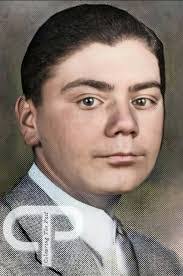 Diana Disbrow's Instagram, Twitter & Facebook