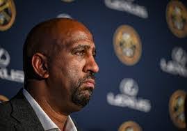 Cara Hanks's Instagram, Twitter & Facebook