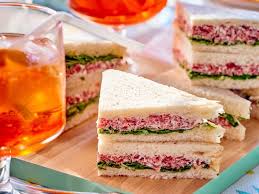 Tramezzini Venitiens A La Bresaola Et Spritz Facile Et Pas Cher Recette Recette Spritz Recettes De Cuisine Recette