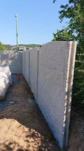 Zaun Aus Beton Mit Drahtverstarkung Zaun Garten Betonzaun Zaun