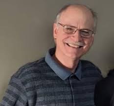 Robert Lockyer's Instagram, Twitter & Facebook