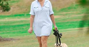 Samantha Armytage Takes Her Puppy Banjo For A Walk Woman S Day