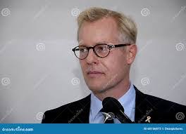 Carl Holst's Instagram, Twitter & Facebook