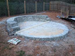 Once the first course is set, begin setting next course. Stone Veneer Fire Pit Patio 11 Steps With Pictures Instructables