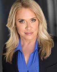 Stephanie Kellum's Instagram, Twitter & Facebook