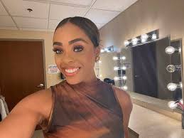 Happy Friday, friends!! "Air that you can wear" as my co-anchor says is  definitely the theme today! 🌬️🔥☀️ We have both a heat advisory and  weather alert in effect this evening. I