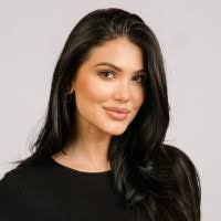 Alyssa Armstrong's Instagram, Twitter & Facebook