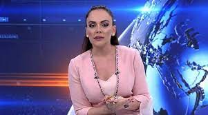 Buket aydın (born 1 january 1985) is a turkish tv presenter. Buket Aydin Medya Grubunun Basina Gececek Iddiasi