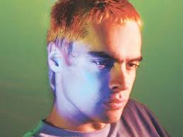 This week's 5 songs is a special selection and write up from our Music  Intern Kai, as his farewell project: Hi all! I'm Kai Wayans, a senior at  @uscedu. I'm also a