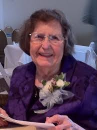 Louise Deal's Instagram, Twitter & Facebook