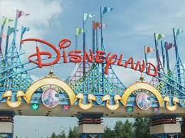 Doesn T Compare To Disneyworld But Hey It S Still Disneyland Disneyland Paris Disneyland Paris Holiday