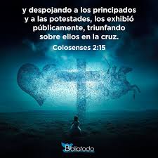 Colosenses 2:15 TLA - Versículo del Día