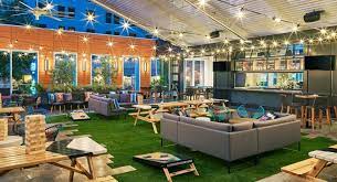 12 Best Rooftop Bars In Austin To Drink With A View A Girl From Tx Austin Hotels Best Rooftop Bars Rooftop Bar