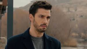 La Notte nel Cuore Anticipazioni del 28 ottobre 2025: Nuh minaccia il  suicidio, Melek lascia Cihan!