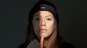 Andrea Oliva's Instagram, Twitter & Facebook