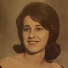 Went to a Schmidt reunion. Do you recognize the Schmidt sisters.