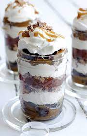 21 No Bake Holiday Mason Jar Dessert Recipes Mason Jar Desserts Mason Jar Desserts Recipes Parfait Desserts