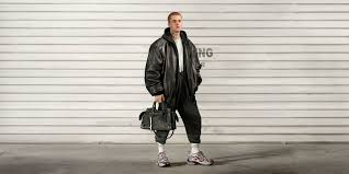 Finish your weekend casual style, with the triple s trainers from balenciaga. Balenciaga Us Official Online Boutique
