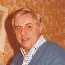 Robert Torp's Instagram, Twitter & Facebook