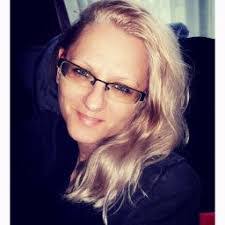 Anna Kawa's Instagram, Twitter & Facebook