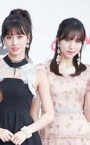 looking around the living room, moving boxes scattered aw, hunny! Twice Momo ëª¨ëª¨ Momo And Mina Facebook