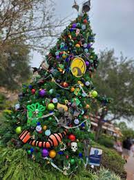 Disney Springs Christmas Trees 2022 2021 Disney Springs Christmas Tree Stroll: Where To Find All The Trees