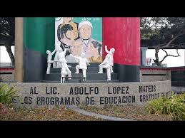 Monumento al libro de texto gratuito