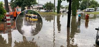 Во второй половине дня 12 июня на одессу обрушился . Bzv1vsucle 26m