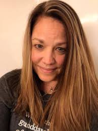 Angela Thomas Riner looking fabulous again hun 😍