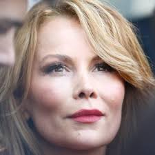 Alta participación, vocales nuevos y largas filas al sol: así fue el primer  día de las Elecciones 2024