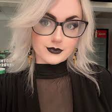 The pawpaw (Asimina triloba), a unique native fruit of Pennsylvania, is  often called America's forgotten tropical treasure. Growing wild along  Pennsylvania's riverbanks, shaded woodlands, and fertile valleys, this  seasonal delicacy has been