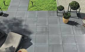 Die Terrasse In Eigenregie Pflastern Terrassenplatten Terrasse Pflastern Pflastersteine