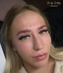 Aimee Grieve's Instagram, Twitter & Facebook