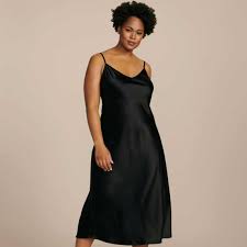 Accessories to compliment your wedding guest dress. 26 Best Plus Size Wedding Guest Dresses Of 2021
