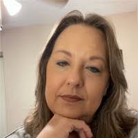 Suzanne Perkins's Instagram, Twitter & Facebook