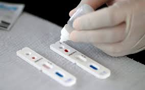 Sanidad aprueba la venta de test de autodiagnóstico del coronavirus sin prescripción en farmacias. Pague Menos Amplia Realizacao De Testes Rapidos De Covid 19 Para Mais Quinze Estados