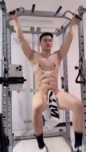 Hunks: Naked Workout Asian - ThisVid.com