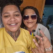 Tawanda Evette Phipps added a new...