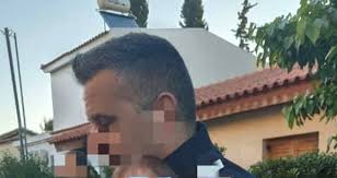 Μια 20χρονη γυναίκα εντοπίστηκε νεκρή από την αστυνομία μαζί με το 11 μηνών βρέφος της, ευτυχώς ζωντανό, μέσα στη σοφίτα. Bn0ubrfjpruf4m