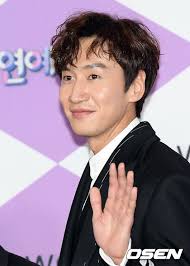 Lee Kwang Soo Quits Running Man After 11 Years Hancinema